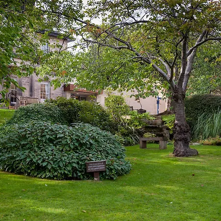 Halifax Hall 4*