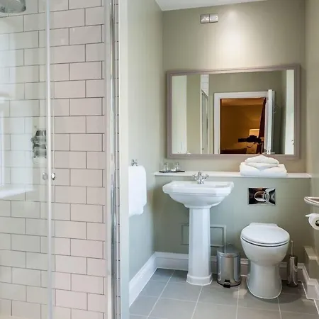 Halifax Hall 4* Sheffield